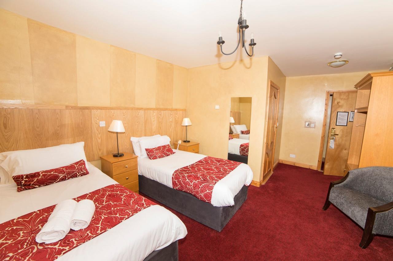 The Frontier Hotel Bridgend 외부 사진
