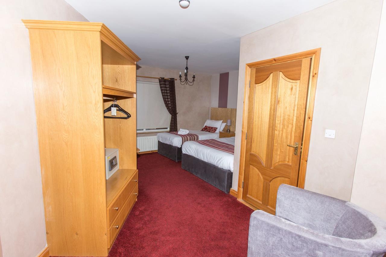 The Frontier Hotel Bridgend 외부 사진